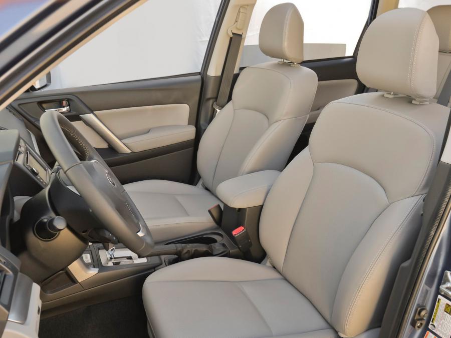  Subaru Forester 2.5i 2012 года  (US) (фото 3 из 17)